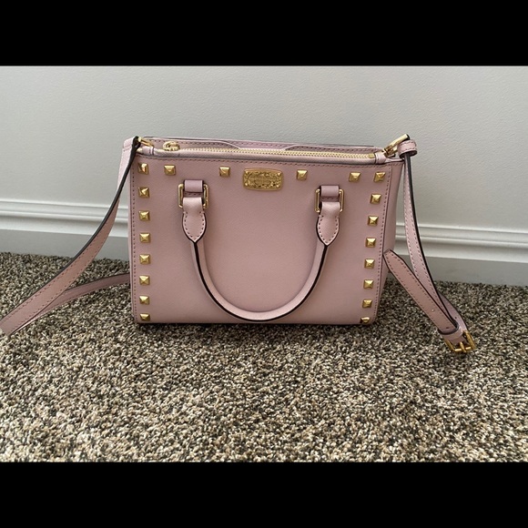 Michael Kors purse - Picture 1 of 2